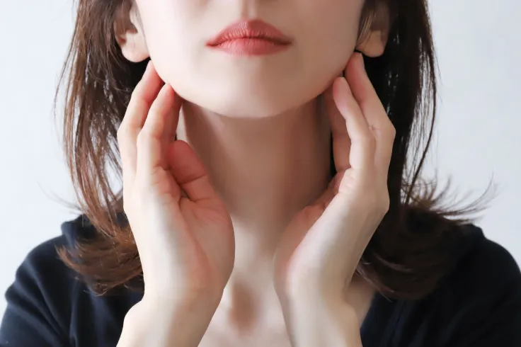 顎関節症の女性