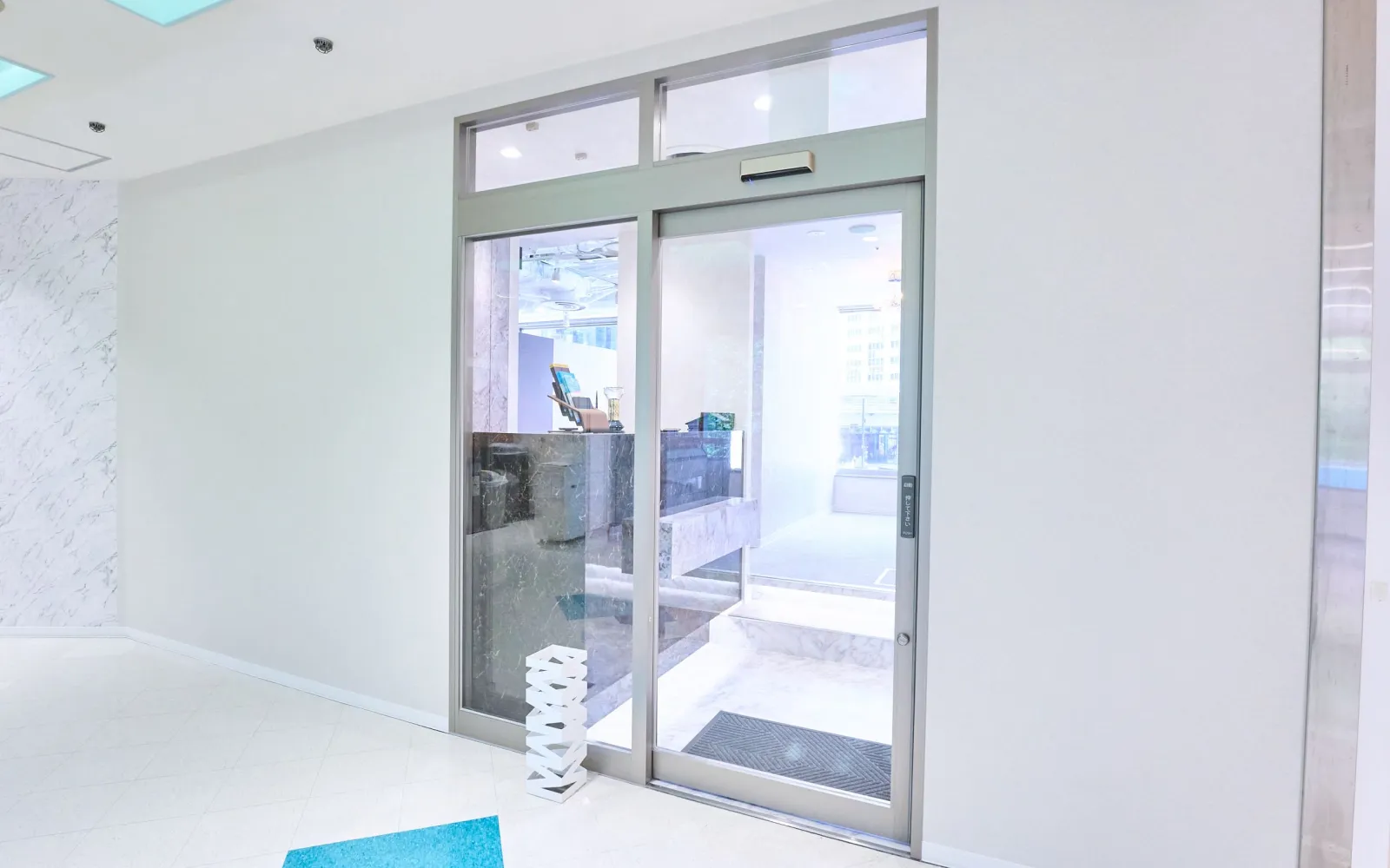 クリニック入口